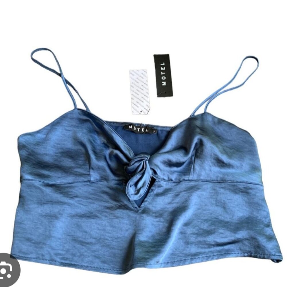 Motel satin blue tie top